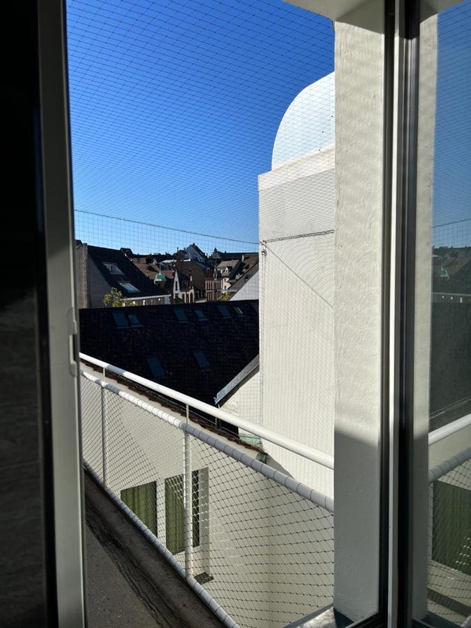 City Center Rooftop Studio With Oldtown View Bázel Kültér fotó